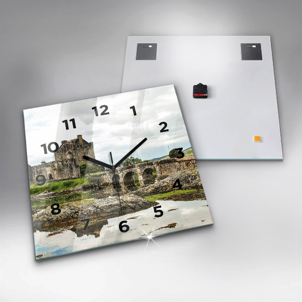 Orologio quadrato Castello di Eilean Donan Scozia