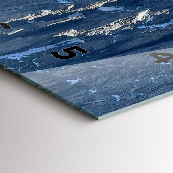 Orologio quadrato Montagne delle Alpi in inverno