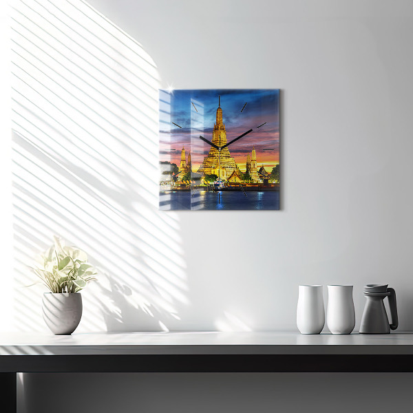 Orologio quadrato Tempio a Bangkok