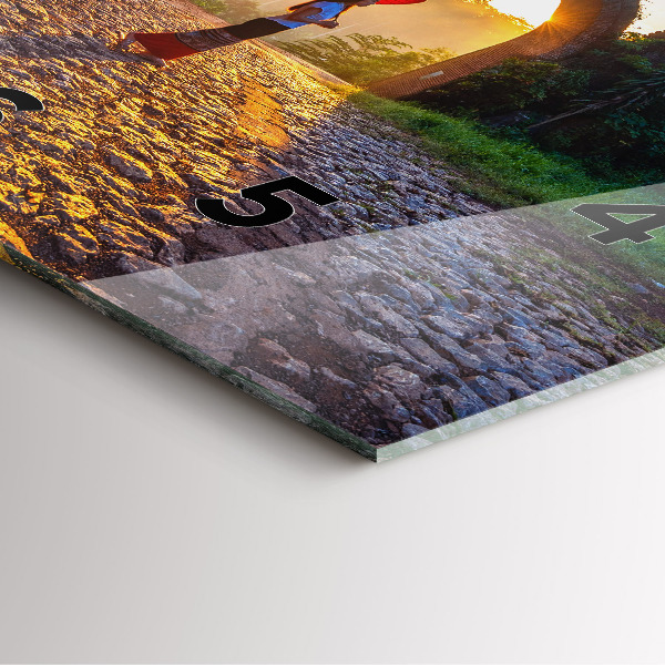 Orologio quadrato Parco Surat Thani Thailandia