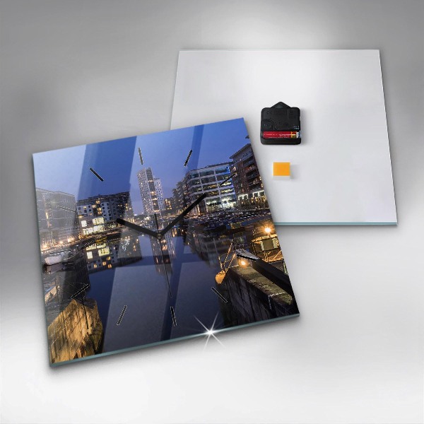 Orologio quadrato La città illuminata di notte