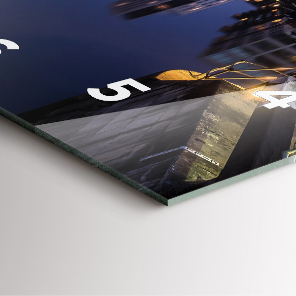 Orologio quadrato La città illuminata di notte