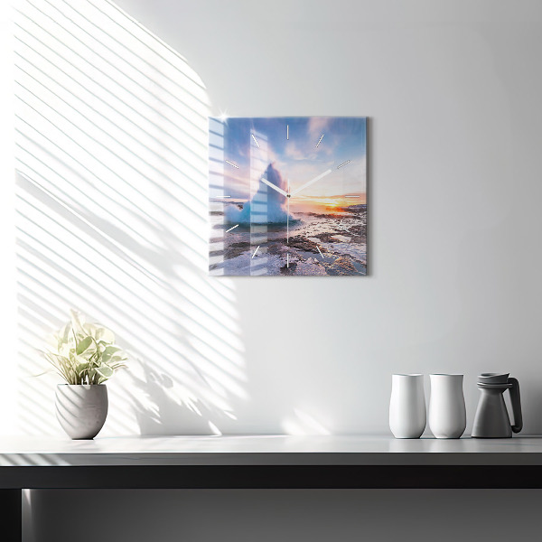 Orologio quadrato Geyser sull'isola d'Islanda