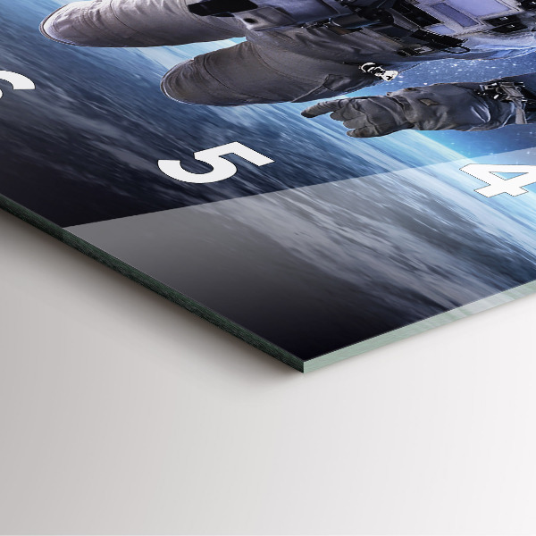 Orologio quadrato in vetro Astronauta sopra la terra