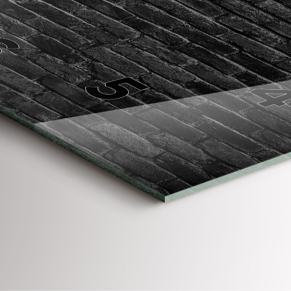 Orologio quadrato Muro di mattoni scuri