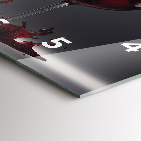 Orologio quadrato Un bicchiere di vino rosso