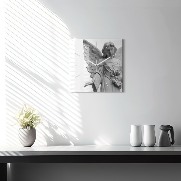 Orologio quadrato Scultura di un vecchio angelo