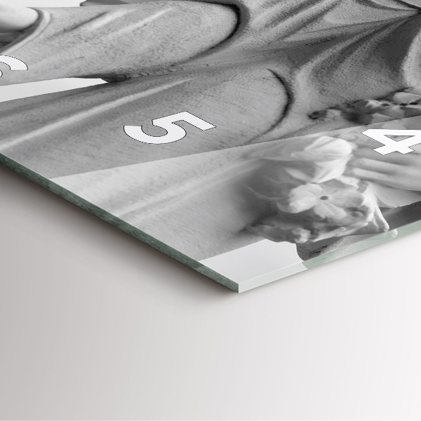 Orologio quadrato Scultura di un vecchio angelo