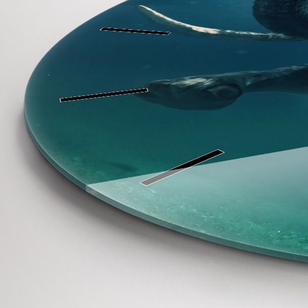 Orologio rotondo in vetro Elefante che nuota nell'oceano