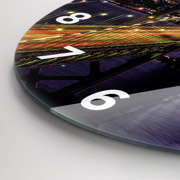 Orologio rotondo tramonto negli Stati Uniti