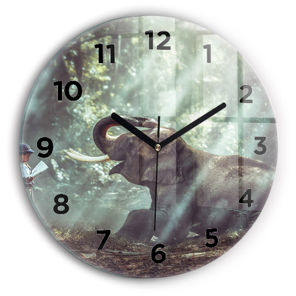 Orologio rotondo in vetro Un ragazzo sta leggendo un libro