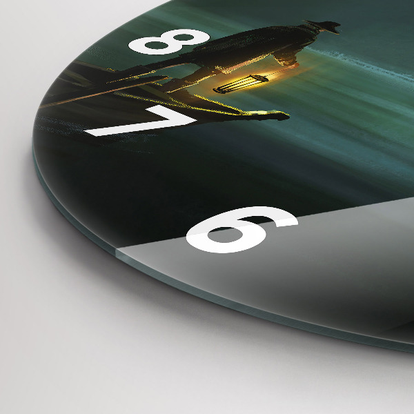 Orologio rotondo in vetro L'uomo e il mostro nella palude