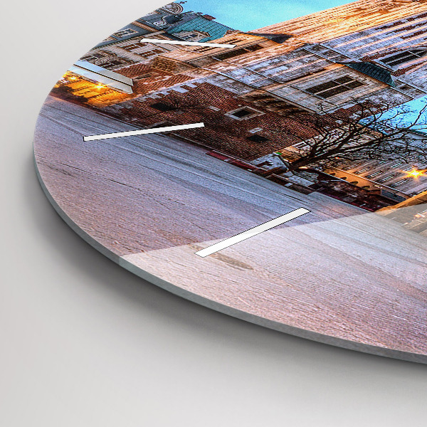 Orologio rotondo Piazza del Mercato Principale di Cracovia