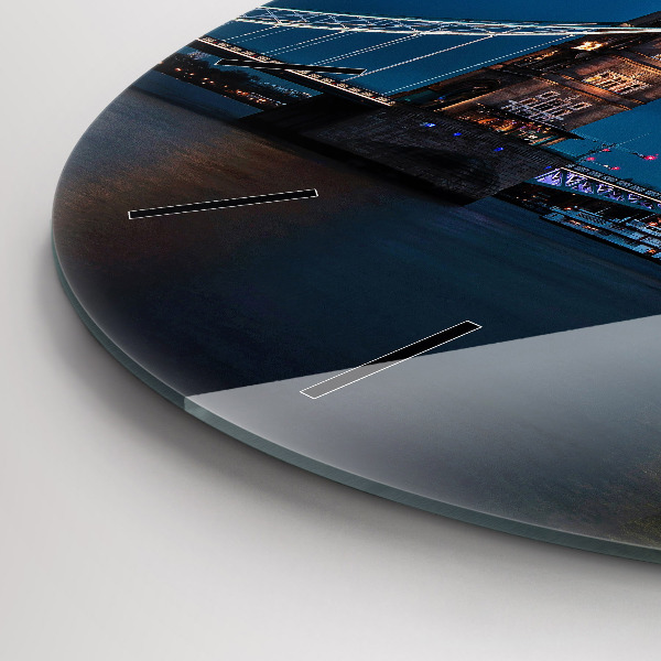 Orologio rotondo in vetro Tower Bridge Londra di notte