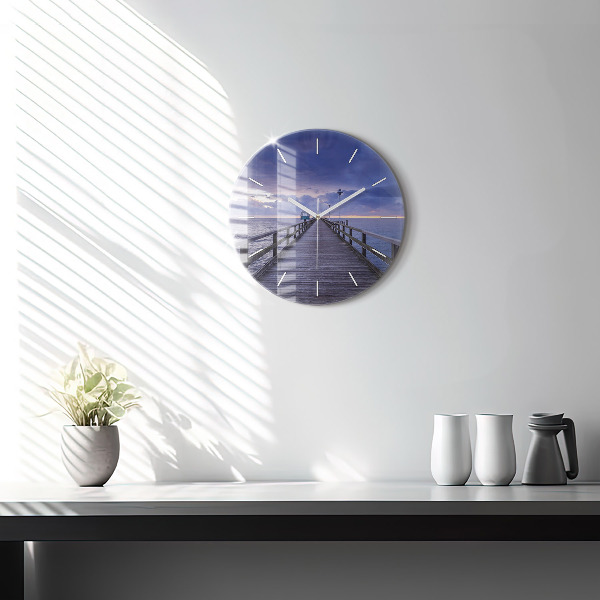 Orologio rotondo in vetro Molo sul Mar Baltico