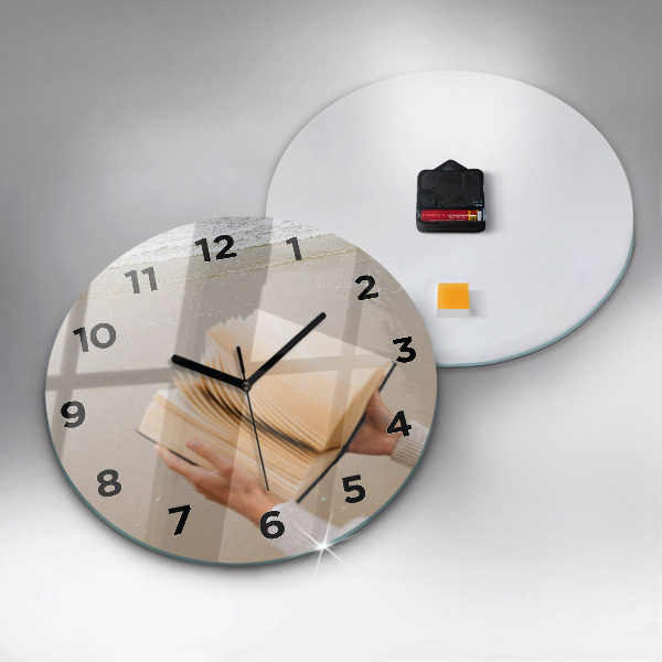 Orologio rotondo in vetro Un momento con un libro