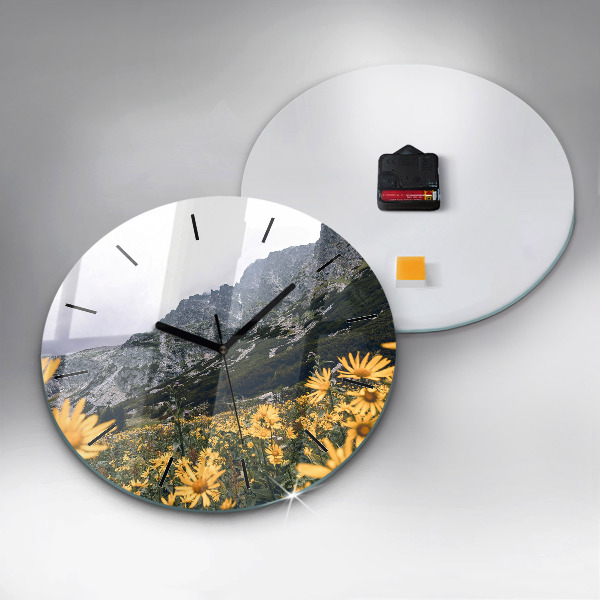 Orologio rotondo in vetro Fiori di prato in montagna
