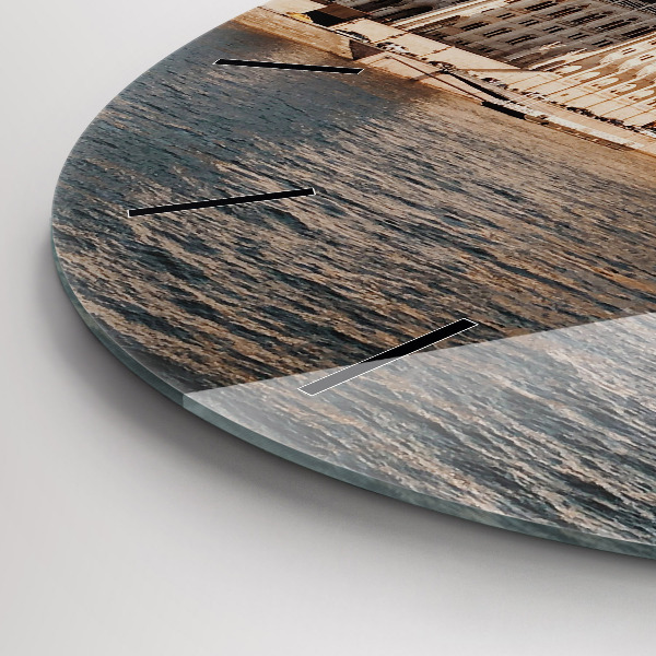 Orologio rotondo in vetro Parlamento a Budapest