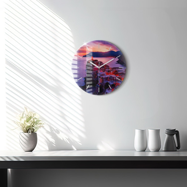 Orologio rotondo in vetro Case vicino al lago