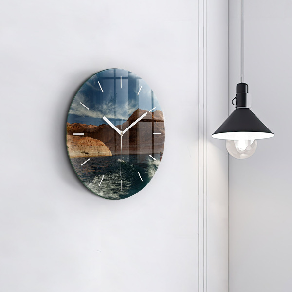 Orologio rotondo in vetro Persona sugli sci d'acqua
