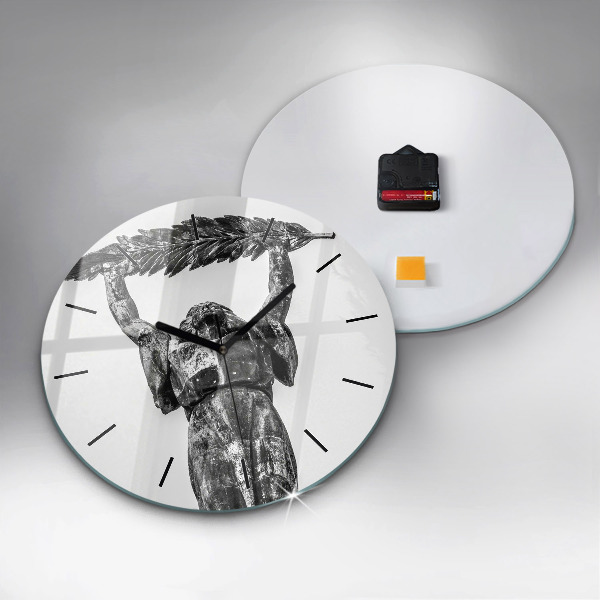 Orologio rotondo in vetro Statua della Libertà a Budapest