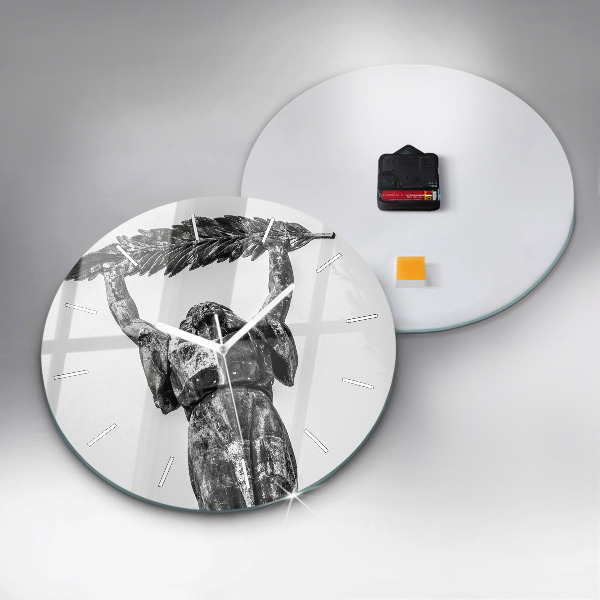 Orologio rotondo in vetro Statua della Libertà a Budapest