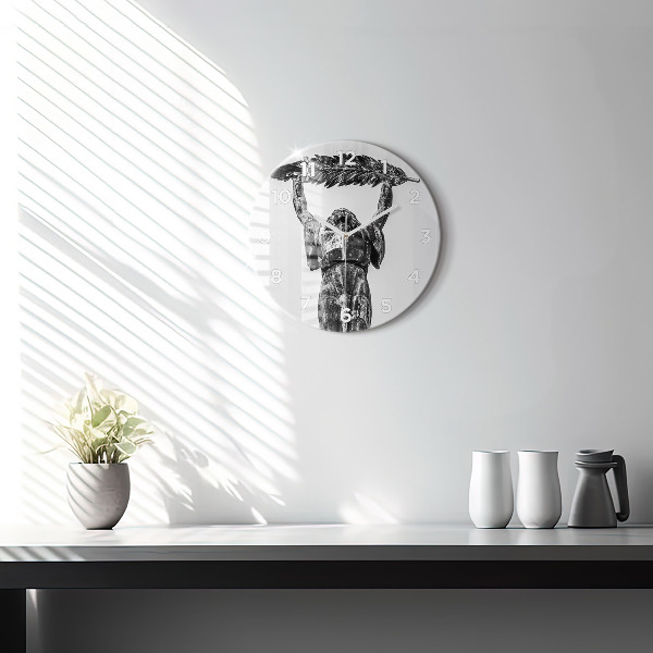 Orologio rotondo in vetro Statua della Libertà a Budapest