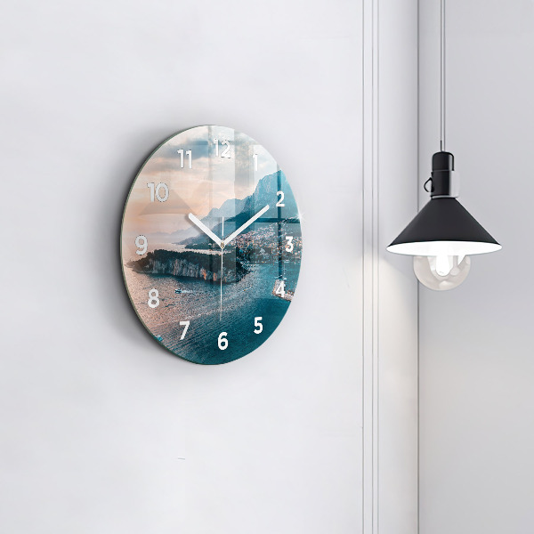 Orologio rotondo in vetro Isola in Croazia