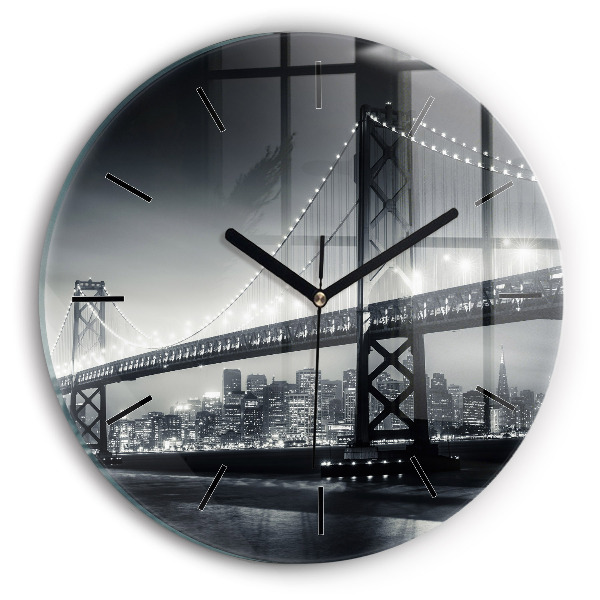 Orologio rotondo Ponte di San Francisco di notte